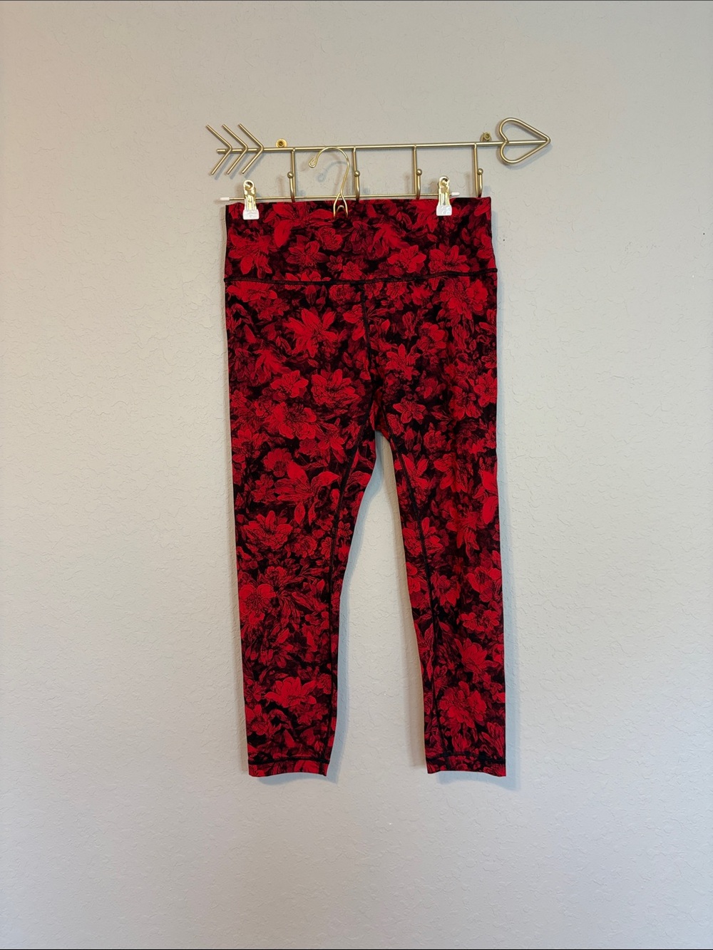 Lululemon Align High-Rise Leggings Red Black Floral Size 12 NWOT